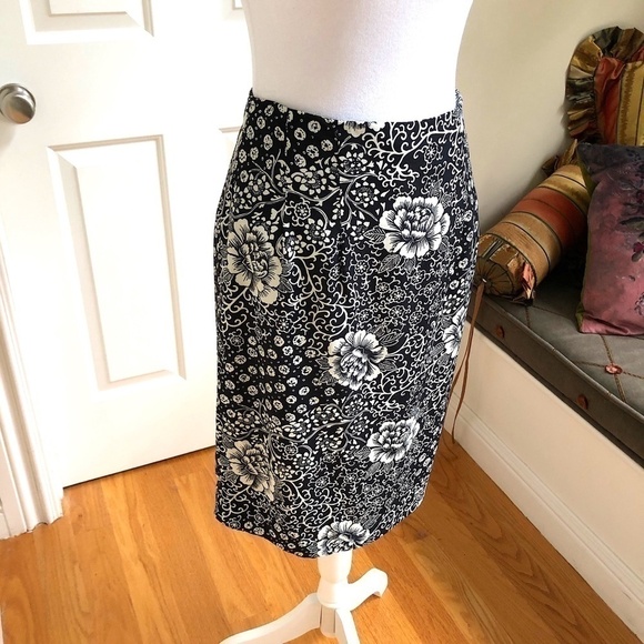Y2K Skirt Pencil Rayon Black & White Floral Midi Jacqueline Ferrar Vintage (10) - Picture 2 of 8